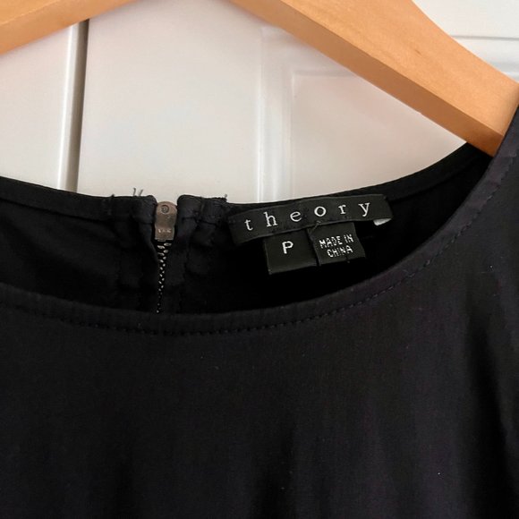 THEORY Black Tailored Top - Picture 3 of 4